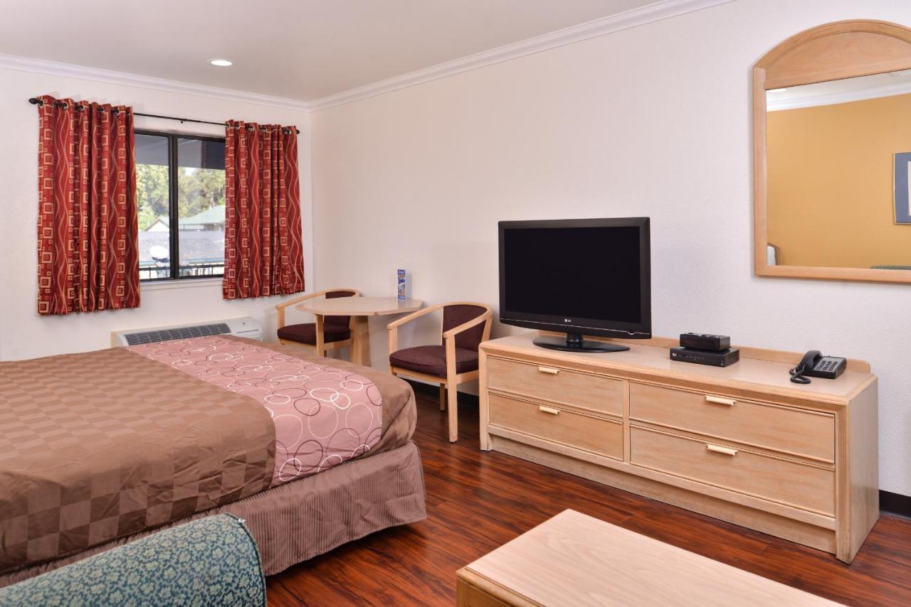 Americas Best Value Inn And Suites Clearlake Exterior photo